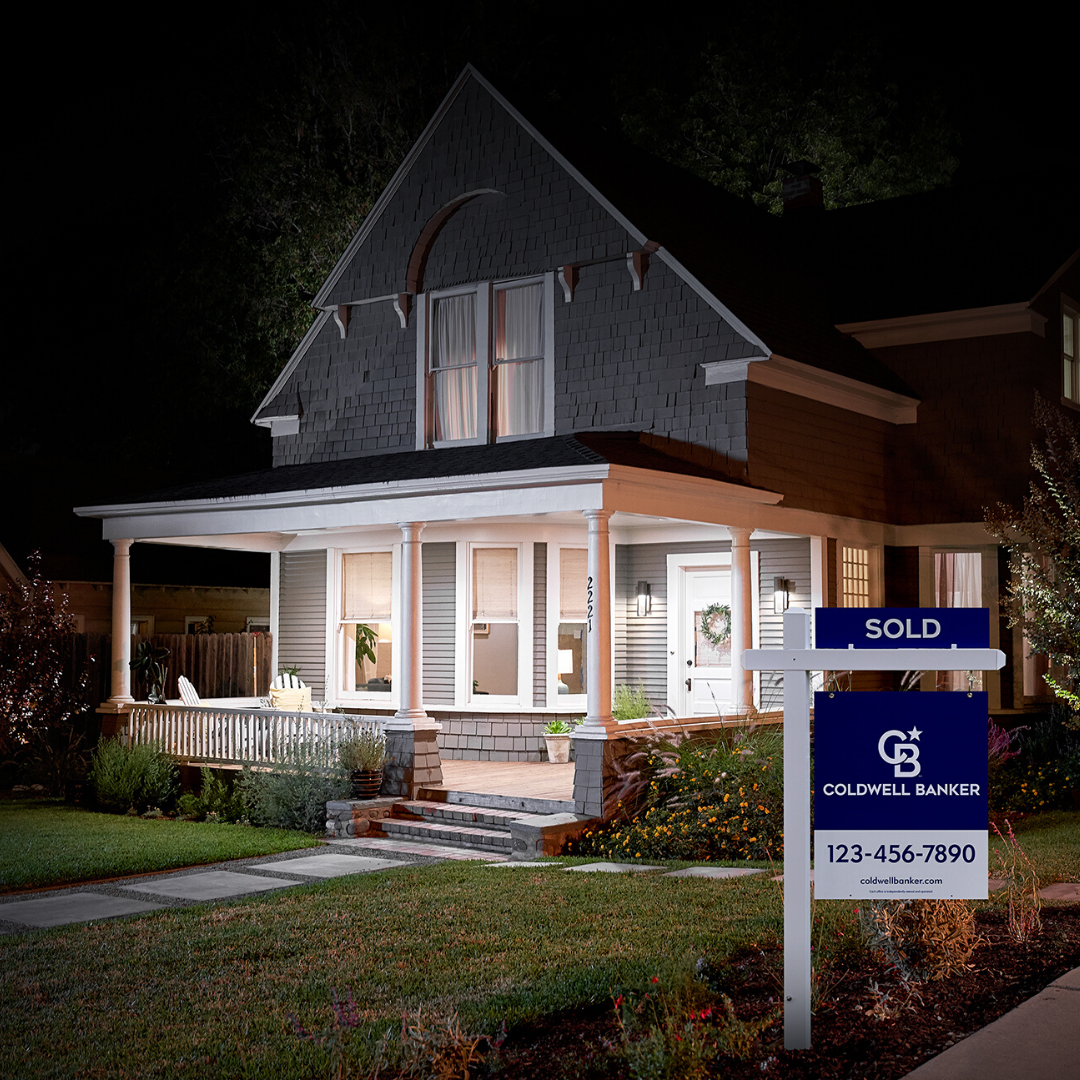 GYH_Home-Exterior-Night-Sold-Yardsign_Social